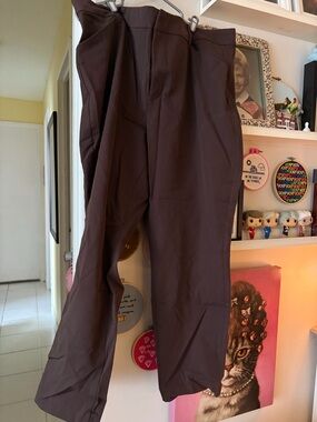 Old Navy Straight Leg Dress Pants in Dark Brown U19